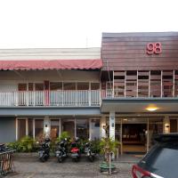 RedDoorz At Kutisari Surabaya, hotel in Tenggilis Mejoyo, Surabaya