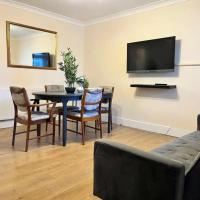 Pass the Keys Large Family Friendly 5 Bed House in Watford