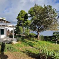 Seaview Villa Lazzaretto, hotel v destinaci Fertilia