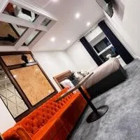 53 Luxury Rooms, готель у місті Мейнут