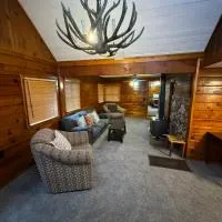 Crest Lodge Historic Mountain Inn, hotel u gradu 'Crestline'