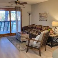 Peaceful Flagstaff Condo、フラッグスタッフのホテル
