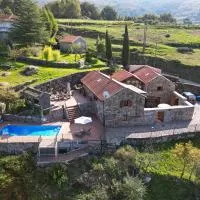 Casa Del Ingles - Luxury Private Villa & Pool in Rural Valley, hotel din Pontevedra