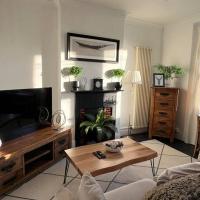 Hill Grove 2 Bed Apartment