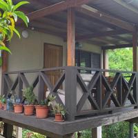 Canopy cottage, hotell i Honiara