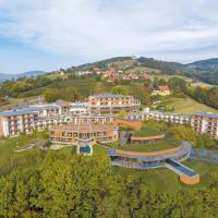 RETTER Bio-Natur-Resort: Pöllauberg şehrinde bir otel