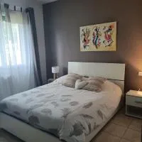 Vielmur-sur-Agout에 위치한 호텔 Chambre calme dans une maison à la campagne