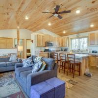 Hines Vacation Rental with Grill Walk to Lake!, hotel poblíž Letiště Bemidji Regional - BJI, Hines