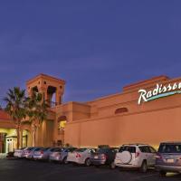 Radisson Hotel El Paso Airport, מלון ליד נמל התעופה הבינלאומי אל פאסו - ELP, אל פאסו