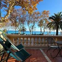 Menton में, होटल Hotel Pavillon Imperial