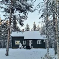 Villa Kaikuranta، فندق في Nellimö