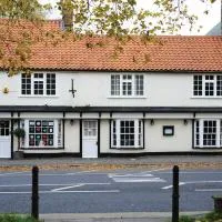 Magpies Restaurant with Rooms, hotel a Horncastle