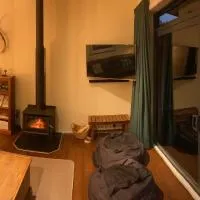The Woodsman's Den、セント・アーノードのホテル
