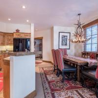 Westridge Condo 27 - Cozy Condo Walk to Bald Mt and Downtown Ketchum