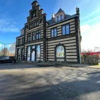 Wohnen wie im Schloss - Alter Bahnhof von Kruft, hotel en Kruft