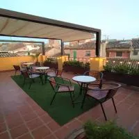 Apartaments Falset, hotel din Falset