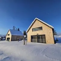 PauchHuts, hotel en Horní Planá