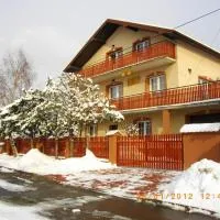 AGAWA NOCLEGI, hotell Tarnówis