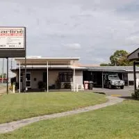 Starline Motor Inn โรงแรมในMiles