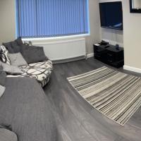 2 bed modern ground floor apartment, hotel perto de Aeroporto de Coventry - CVT, Tollbar End