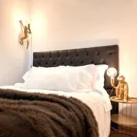 CerezinoFlats-Orange Bay Studio, hotel v destinaci Seixal