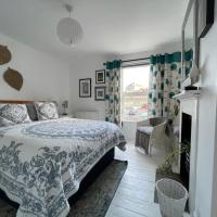 No 28 Sleeps 4 in the heart of Cowes