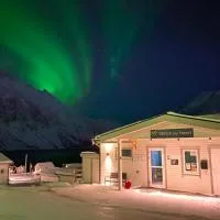 Senja Fjordcamp, hotel i Torsken