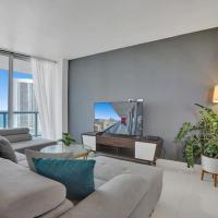 Stunning Beach Resort Large 4 Bedrooms Apartment, hotel in Hallandale Beach, Hallandale Beach