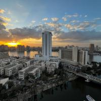 Nile view apartment, hotel in Garden City, Cairo