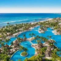 Jungala Hotel at VidantaWorld Riviera Maya, hotel di Cancun