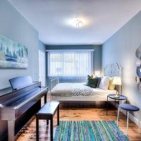 Charming 2BR with Balcony in Montreal, מלון ב-Notre-Dame-de-Grace, מונטריאול