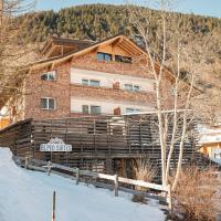 Alpen Suites Brandnertal, hotel di Brand