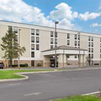 Comfort Inn & Suites、ジョンズタウンにあるJohn Murtha Johnstown-Cambria County - JSTの周辺ホテル