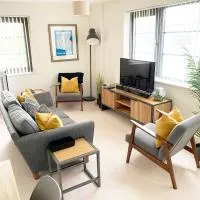 Travaal.©om - 2 Bed Serviced Apartment Farnborough, отель в Фарнборо