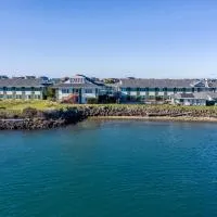 월드포트에 위치한 호텔 Waldport Bayfront Hotel & Restaurant