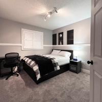 A Room in Oshawa, Free Parking, хотел близо до Летище Oshawa - YOO, Ошауа