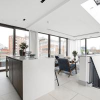 Stunning 3 Bedroom Penthouse Private Terrace AC