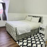 SMALL Double Room - En Suite