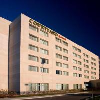 Courtyard by Marriott Montreal Airport, מלון ב-סנט לאורן, דורוול