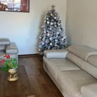 Clayton Living Town House at Monash Doorstep, hotel i Clayton North