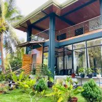 CASA AGUELO Chocolate Hills、Carmenのホテル