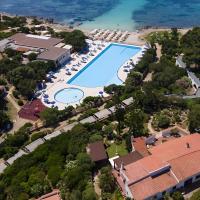 Villetta Capo Caccia con piscina e spiaggia del Villaggio