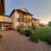 Hotel-Restaurant Teuschler-Mogg Bad Waltersdorf inklusiv Genusscard, ξενοδοχείο σε Bad Waltersdorf