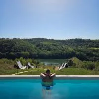 Vila lake, viešbutis mieste Karaula