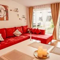 Urlaubsmagie - Ferienwohnung Waldweg - mit Grill, Terrasse & saisonalem Pool - W5、Lichtenhainのホテル