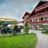 Familien- und Wellnesshotel "Viktoria", hotelli kohteessa Oberstdorf