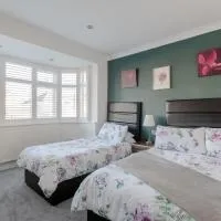 Apple House Wembley - Family room with shared bathroom, hotell sihtkohas Edgware