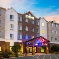 Staybridge Suites Rochester University by IHG, hotel in Rochester