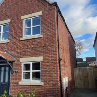 Immaculate house in Doncaster 2 – hotel w pobliżu miejsca Lotnisko Doncaster/Sheffield - DSA w mieście Doncaster