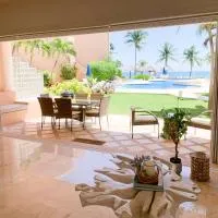 Beachfront Breathtaking Views Puerto Aventuras، فندق في بويرتو أفينتوراس